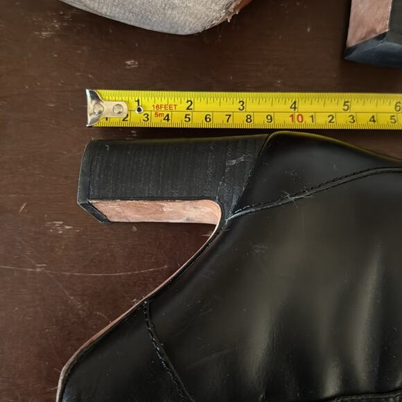 Madewell | Black Leather Ankle Boots Size 5 - Picture 10 of 10